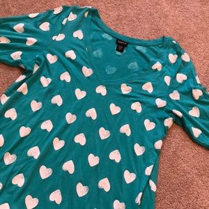 Torrid Shirt Hearts Print VALENTINE’S DAY